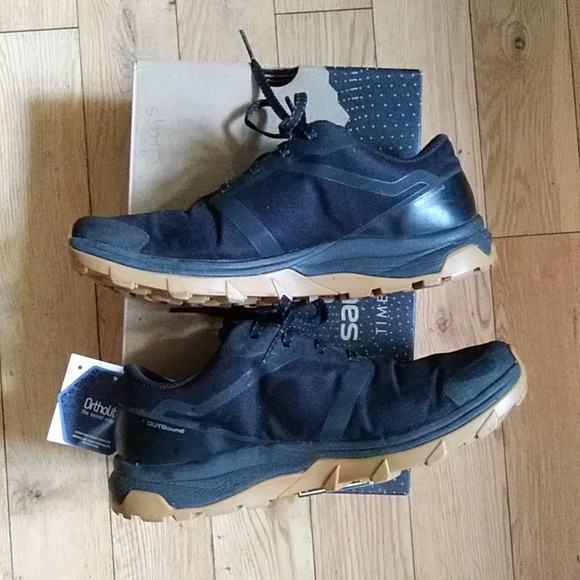 Salomon Gortex Outbound women's size 7.5. hiking shoe - Picture 4 of 9